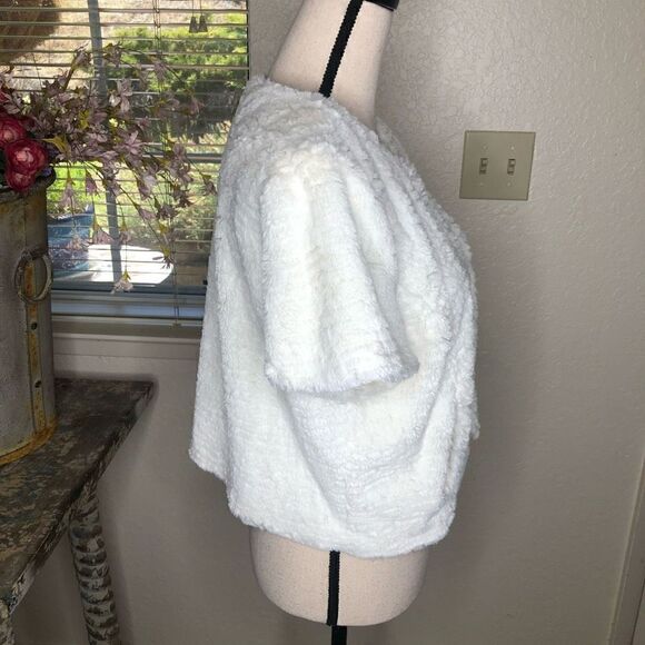 Cynthia Steffe Reagan Ivory Teddy Cropped Jacket - Picture 6 of 13